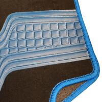 Set Covorase Auto Universale Custo Bimaterial, Mocheta, negru cu bordura albastra, 4 buc