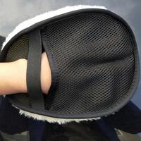 Laveta tip manusa, imitatie cashmere, pentru curatat si lustruit caroseria 